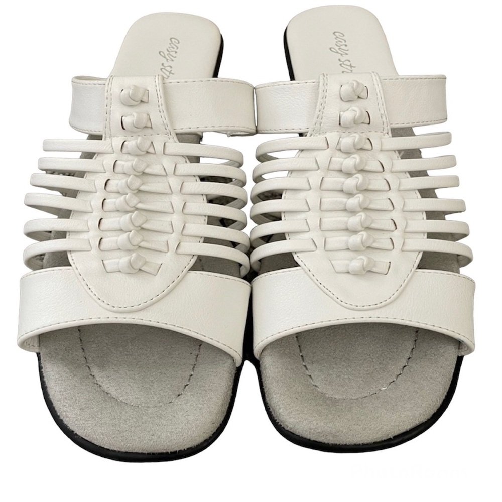 Easy Street White Comfort Sandals - 9.5 M